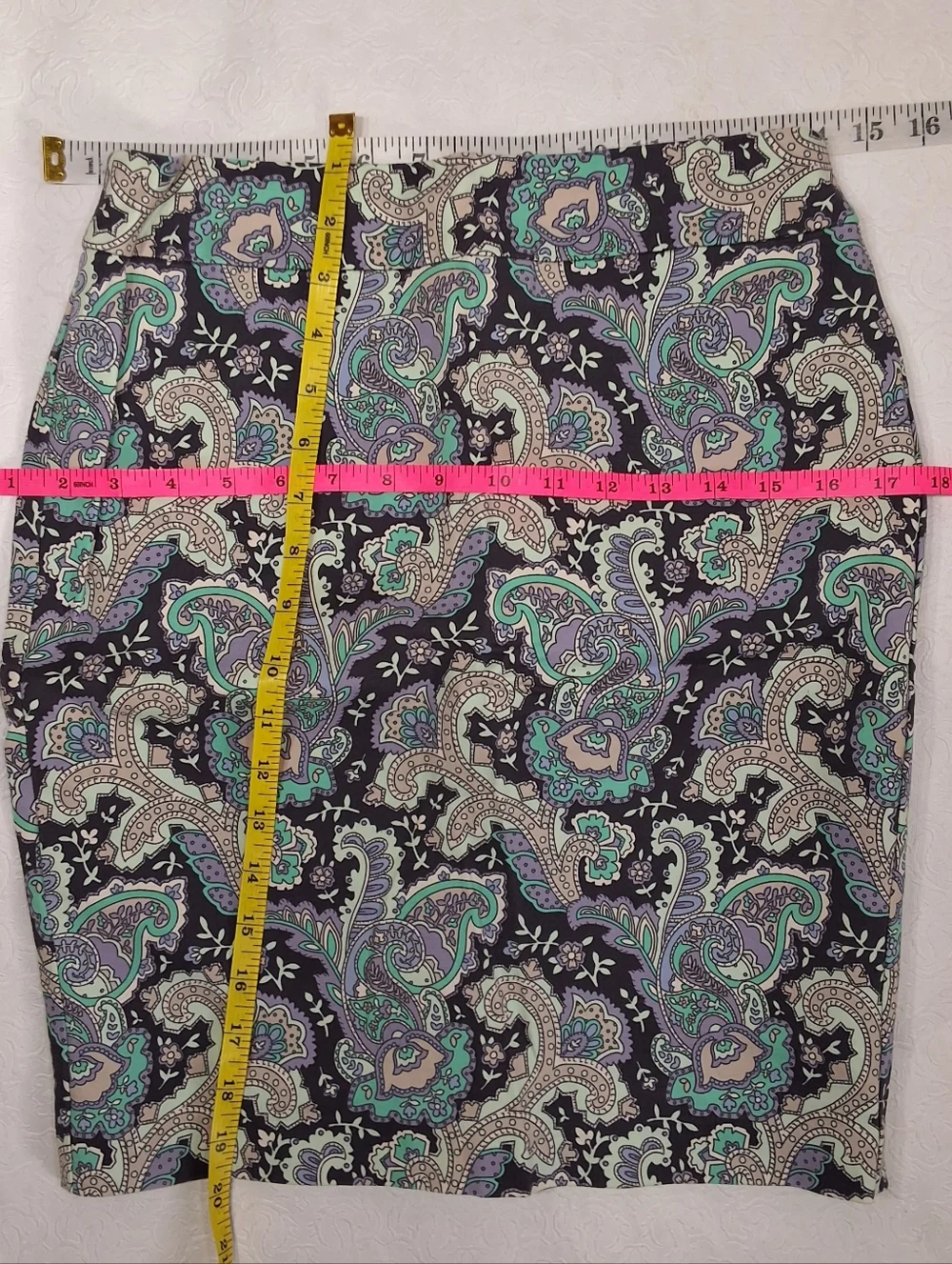 Forever 21 Pencil Mini Skirt Size S